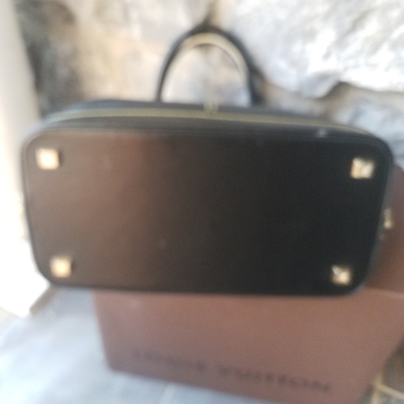 Louis Vuitton Suhali Lock It Satchel - Picture 3 of 9